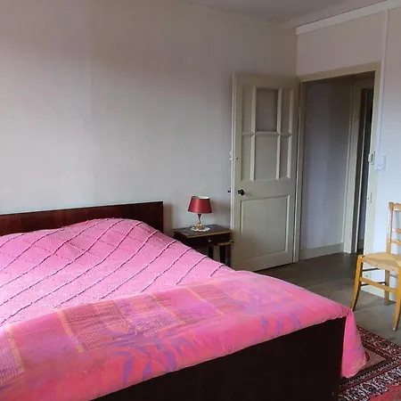 Maison De Village